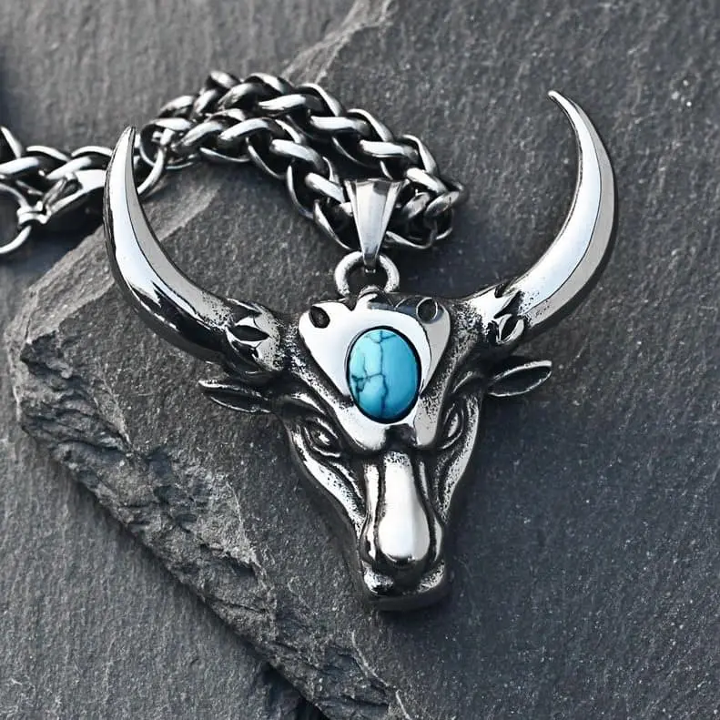 Buy Beautiful design Artificial Necklace and pendants at best price in pakistan